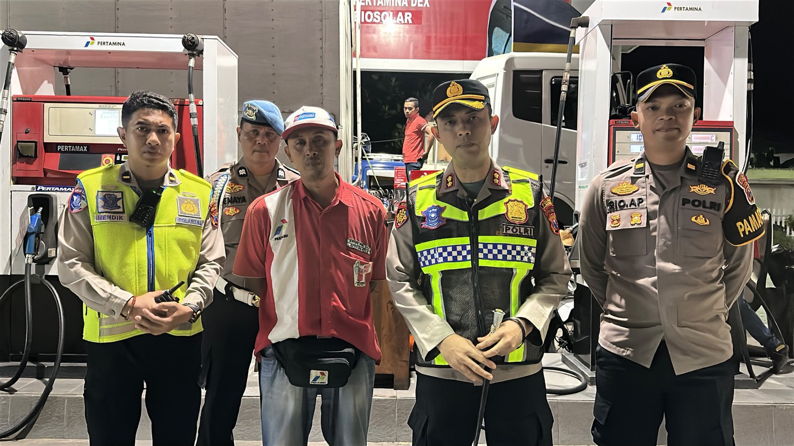 Kapolres Pasuruan Patroli Cek Langsung sejumlah SPBU , Pastikan Stok BBM Aman dan Antrean Normal