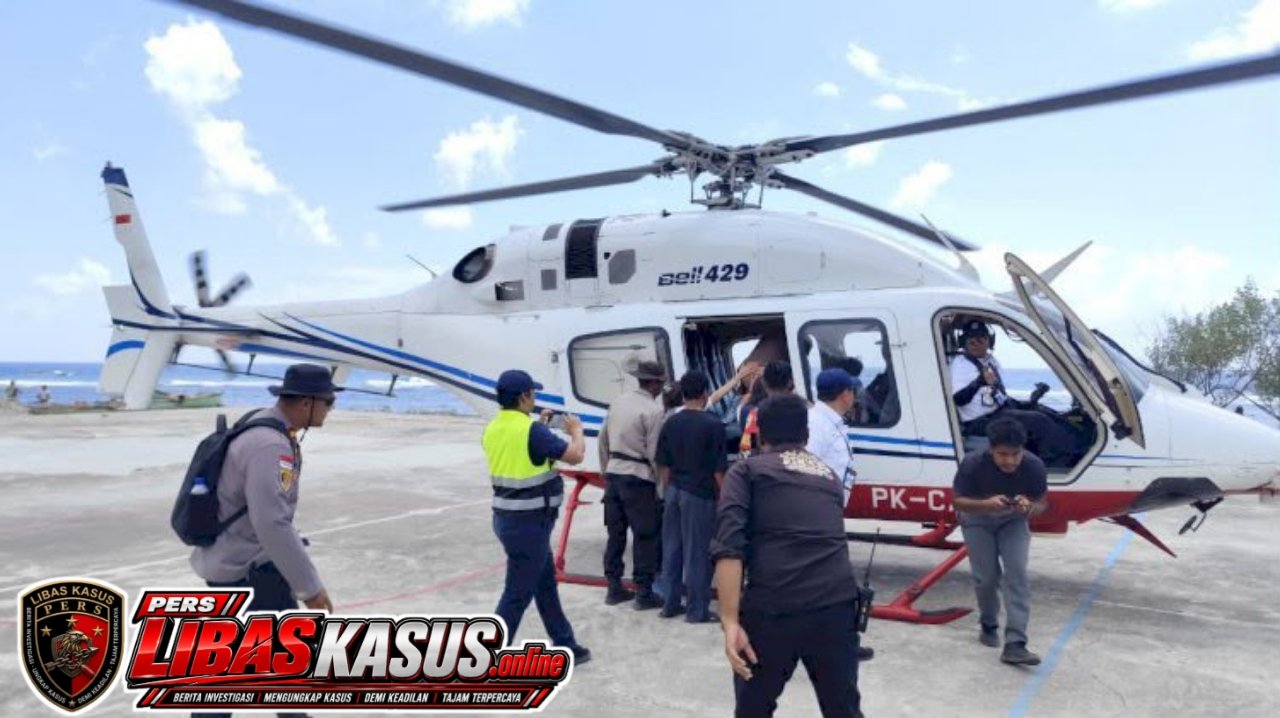 Polri Evakuasi Dua Warga Palue Lewat Jalur Udara, Lansia Korban Reruntuhan dan Ibu Hamil