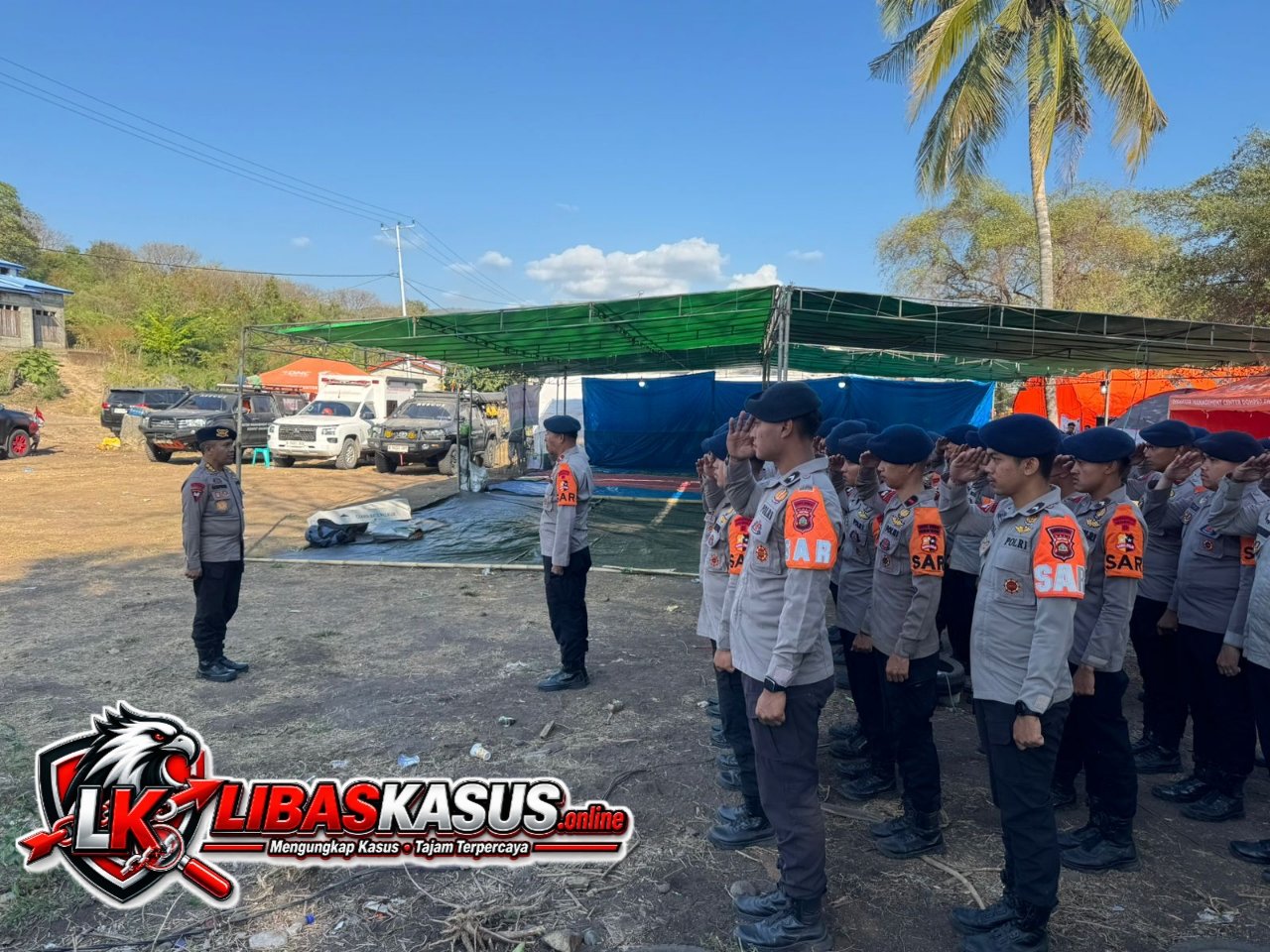 Bantu Warga Tetap Terhubung, Brimob Hadirkan Wi-Fi Gratis di Posko Pengungsian Barangkolong
