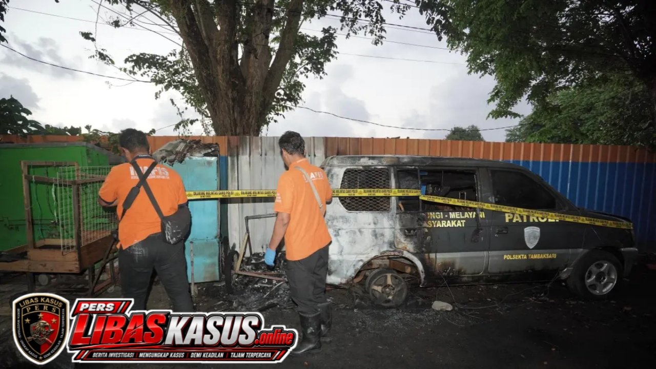 Mobil Patroli Polsek Tambaksari Hangus Usai Dibakar, Polisi Amankan Seorang Pria: Motif Masih Misterius